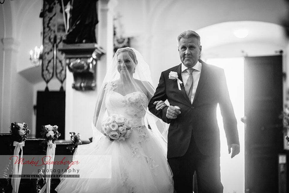 hochzeitsfotograf_markus_schneeberge-Mayerhof-Mostviertel-Niederösterreich-Seitenshochzeitsfotograf_markus_schneeberger-bianca-chris-standesamt-salzburg-leopoldskron-hochzeit-maria-plain-schloss-33