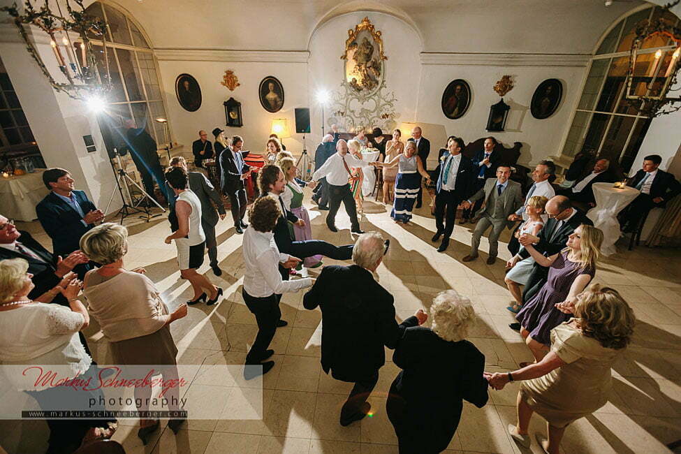 hochzeitsfotograf_markus_schneeberge-Mayerhof-Mostviertel-Niederösterreich-Seitenshochzeitsfotograf_markus_schneeberger-bianca-chris-standesamt-salzburg-leopoldskron-hochzeit-maria-plain-schloss-57