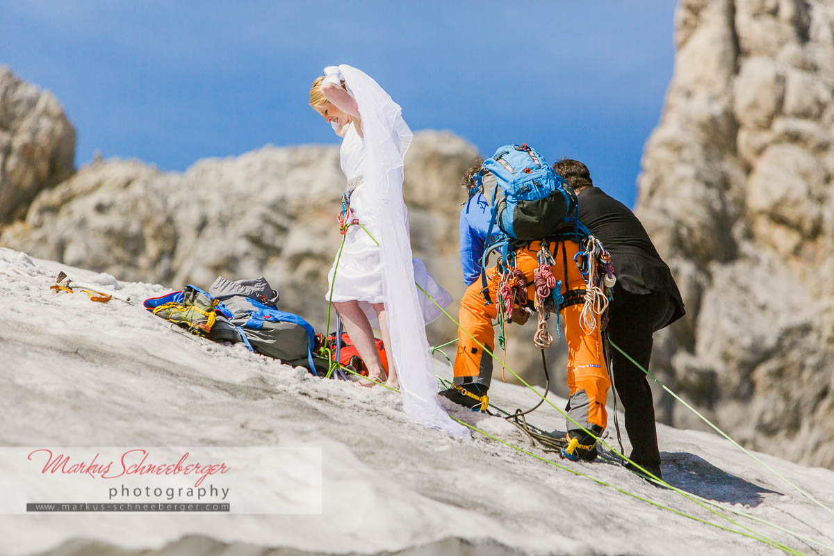 hochzeitsfotograf-markus-schneeberger-After Wedding, Angelika, Angie, Berg, Christian, Dachstein, Gletscher, Gletscherspalte, Hoher Dachstein, Siegfried, Siegi, Stangl, Zeilinger-2015-08-27-12-09-18