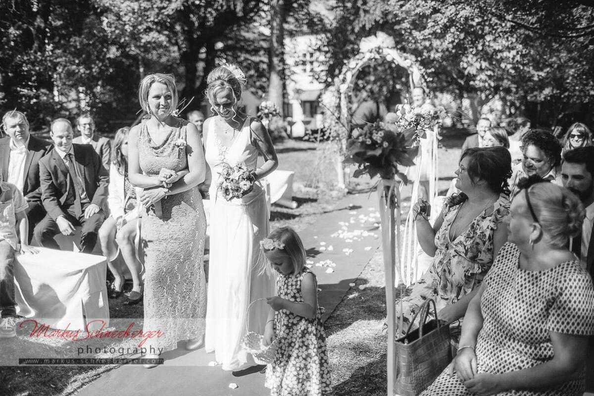 hochzeitsfotograf-markus-schneeberger-hugo-wolf-park-niederoesterreich-perchtoldsdorf-wien15