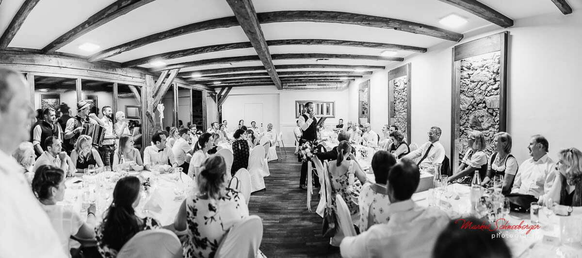 hochzeitsfotograf-markus-schneeberger-Bauernhof-Hochzeit- Linz-Muehlviertel-Vedahof-46 hochzeitsfotograf-markus-schneeberger-Bauernhof-Hochzeit- Linz-Muehlviertel-Vedahof-46