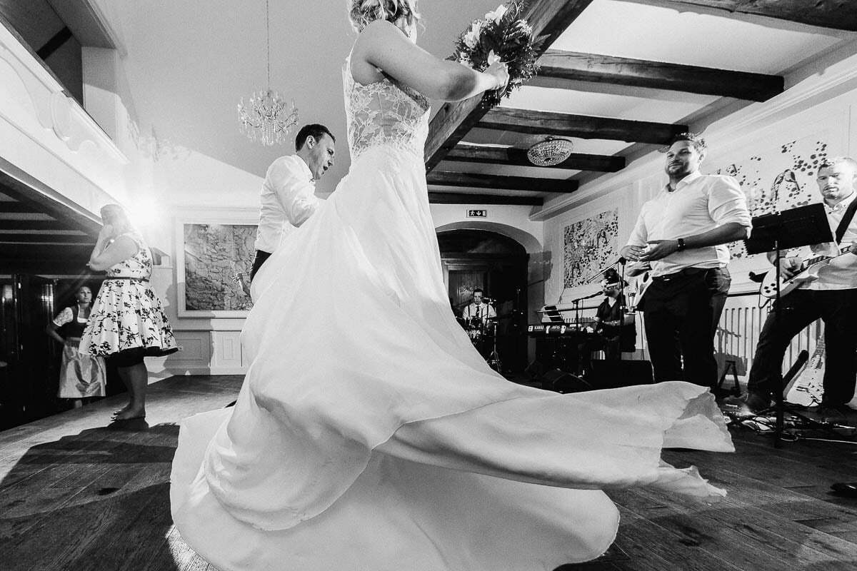 hochzeitsfotograf-markus-schneeberger-Bauernhof-Hochzeit- Linz-Muehlviertel-Vedahof-50 hochzeitsfotograf-markus-schneeberger-Bauernhof-Hochzeit- Linz-Muehlviertel-Vedahof-50