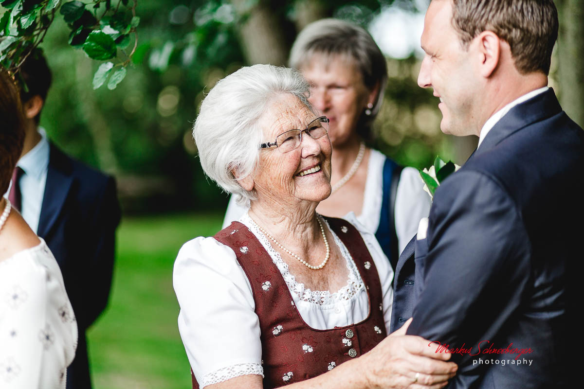 hochzeitsfotograf-markus-schneeberger-Bauernhof-Hochzeit- Linz-Muehlviertel-Vedahof-14